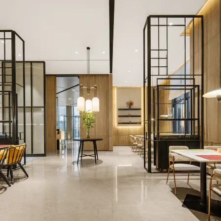 Changyang Wetland Park Hotel (Xiangyang Hanjiang Wolong Bridge)