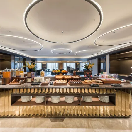 Tangshan Wuyue Square Orange Crystal Hotel