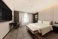 Atour Hotel (Shanghai Pudong Gutang Road Metro Station)