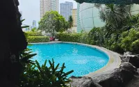 Eleve Suites near BGC and Makati - Infinity Pools