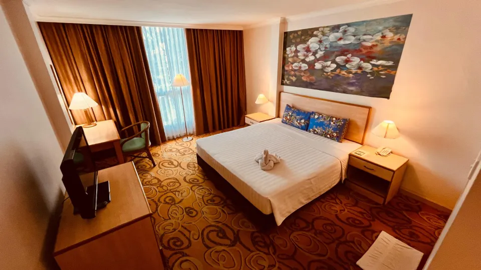 THE ORCHID HOTEL