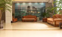 Longshan Peak Forest Hotel
