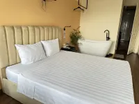 An Homestay Lakeview Apartment
