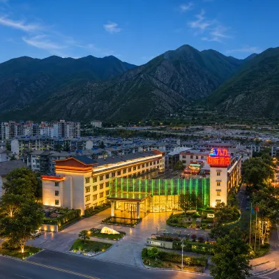 Jiuli International Hotel Hotels near Jiuzhaigou People's Hospital (East to Jiuzhaigou Health Bureau)