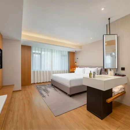 Yinzuo Jiayue Collection Hotel (Jinan High-tech Wanda Plaza)