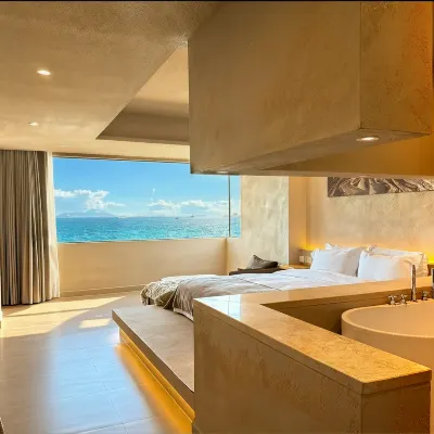 Yamalt SEACAVE Seaview Design Homestay (Houhai Branch, Wuzhizhou Island) Hotels near Wuzhizhou Island Passenger Transport Terminal