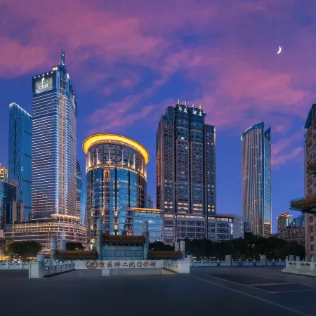 Huayu Hotel (Chongqing Jiefangbei Area Hong Ya Dong)
