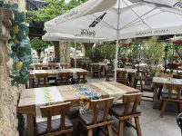 Castro Mesembria Boutique Hotel - parking
