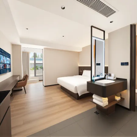 Hexiu Hotel (Jinan Daming Lake North Gate)