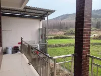 Xiao Zhu Homestay (Jiuhua Mountain Scenic Area) - غرفة مطلة على الجبل