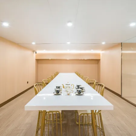 Dequan Luxury Hotel (Wangjingqiao, National Exhibition Center)