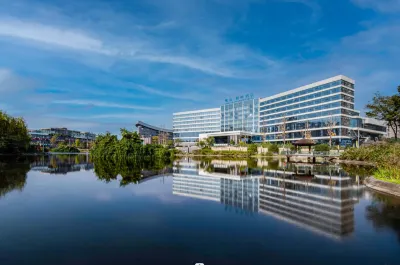 Egret Island Lakeside Hotel