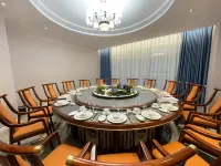 Vienna International Hotel (Chongqing Pengshui  Liangjiang Plaza) Hotels in Pengshui County