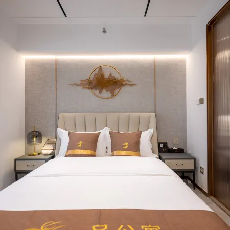Estay Residence（Shenzhen Luohu Shuibei Jewerly city branch） Отели рядом с достопримечательностью «Буддийский храм Хонгфа»