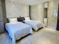 Dragon River Hotel Hotel berhampiran Stesen Checheng