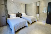 Dragon River Hotel - Pet friendly