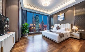 Xinshan Hotel King Shinning (Chongqing Jiefangbei Hongyadong Shop)