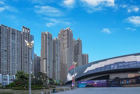 Luohe Yunshe High Altitude View Hotel (Zhujiang Road Food Street Wanda Branch) Отели рядом с достопримечательностью «Luoyang New District Gymnasium»