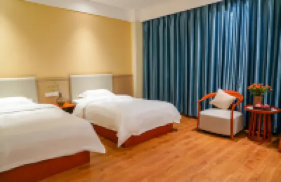 Dongzhi Xueyuan Hotel