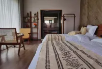 Joan Kushtai Joong Valley Bay Wild Luxury Camp