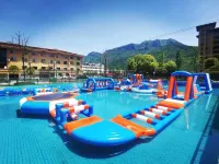 Zhaojun Mountain Villa (Xingshan High-speed Railway Station)