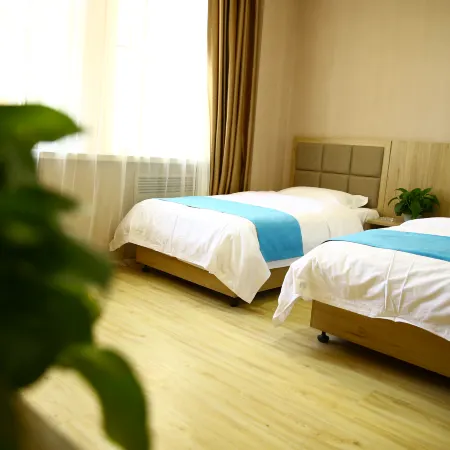 Mohe Yujing Mountain Forest Hotel (Arctic Village)