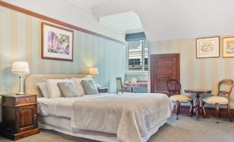 Wellesley Boutique Hotel