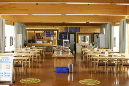 Liuzhuya Jiding Shengxianju Отели в г. Баокан