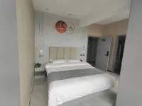 Huayi Hotel Zhangbei Bus Station Head Office