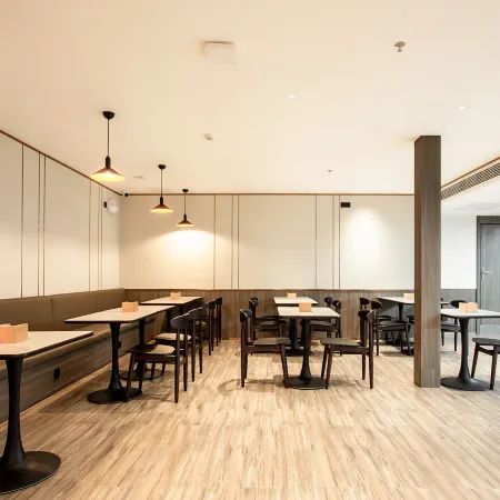 HanTing Hotel (Zunyi Guomao Spring Shopping Center)