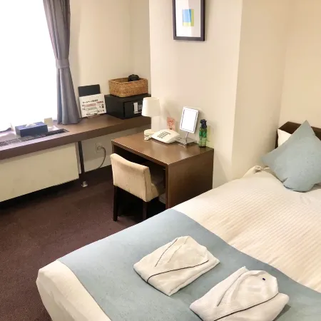 Pod Select Hotel Tokyo Shinjuku Отели рядом с достопримечательностью «Железнодорожная станция Сэндагая»