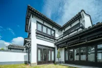Time on the Cloud Hot Spring Holiday Home stay (Agile) Hotels in Tengchong