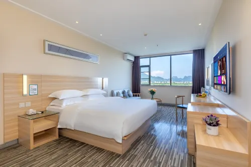 City Riverview Hotel (Guilin North High-speed Railway Station Wanda) - 2 ดาว