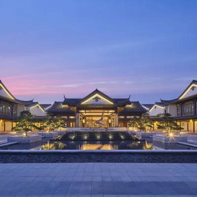 DoubleTree by Hilton Yancheng Dayangwan Hotels near Yancheng Nanyang International Airport