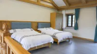 Black River Clear Spring Green Cottage Homestay - balcón