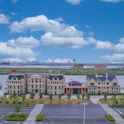 Ibis Hotel (Nantong Tongzhou Bay) Hotels near Dongzaogang Agricultural Products Market