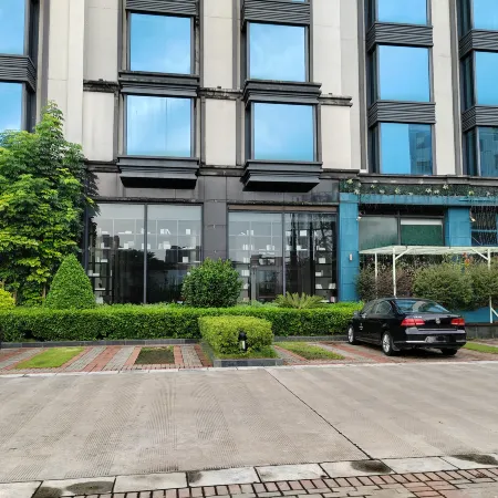 Guigang Railway Station UEASY Hotel