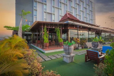 Swiss-Belinn Saripetojo Solo Hotel dekat Masjid Raya Sheikh Zayed Solo Surakarta