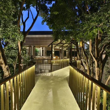 Ambong Pool Villas