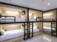 The Bedrooms Hostel Pattaya Các khách sạn gần Trung tâm thương mại CentralMarina