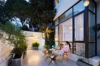 Non-resident Art House Urban Villa (Chengdu Dufu Caotang Longzhuyan Subway Entrance)