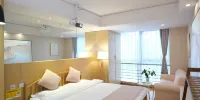Yujian Shiguang Apartment (Xi'an Bell and Drum Tower Yongning Men Subway Station) - Featured Room - Mountain-View (Double Bed)