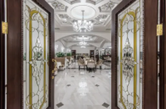 HuaYue Mansion Hotel