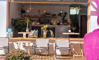 Yujin Family | Coffee, Meals, Homestay (West Lake Lingyin Temple Store) - Housity