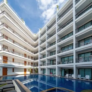 Paripas Patong Resort