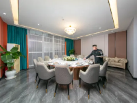 Vienna International Hotel (Yibin Changning High-speed Railway Station) Hotels in Changning