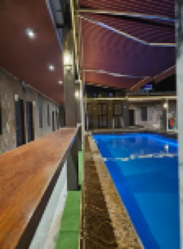 THE CENTURY HOTEL （George Town)