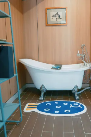 Lingshui Heshouwu Homestay (Qingshuiwan Beach Branch) Отели рядом с достопримечательностью «Yetian Ancient Village»