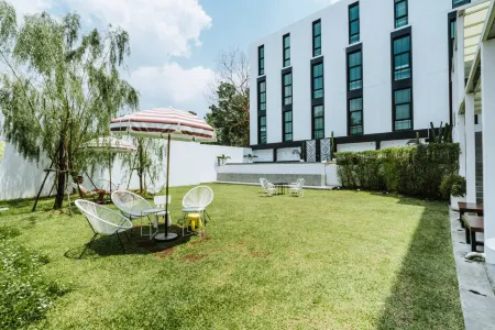 Blu Monkey Hub & Hotel Ranong