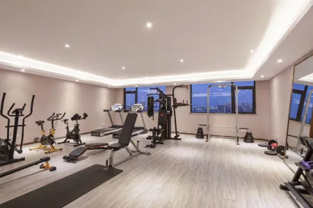 Lavande Hotel (Haimen Renmin West Road) Отели рядом со станцией Haimen Railway Station